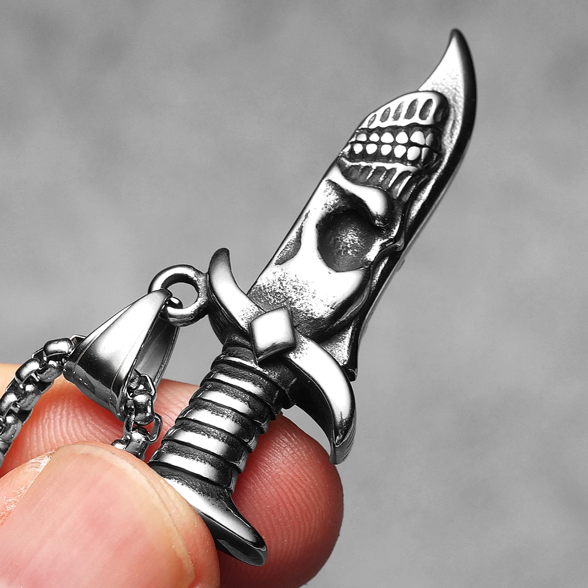 Skull Dagger Stainless Steel Unique Jewelry Men Necklaces With Pendant For Male Women Punk Hip Hop Accessories Gifts Wholesale