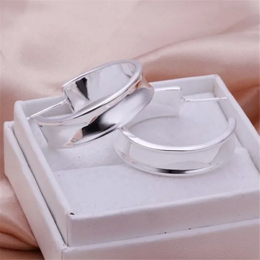 wholesale for women Beautiful wild fashion silver plated stud earrings wedding nice gift high quality Silver color jewelry wholesale for women Beautiful wild fashion silver plated stud earrings wedding nice gift high quality Silver color jewelry