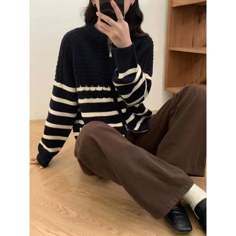 

Новый свободный свитер с круглым вырезом, полосатый вязаный кардиган на молнии, ленивый топ, модная куртка