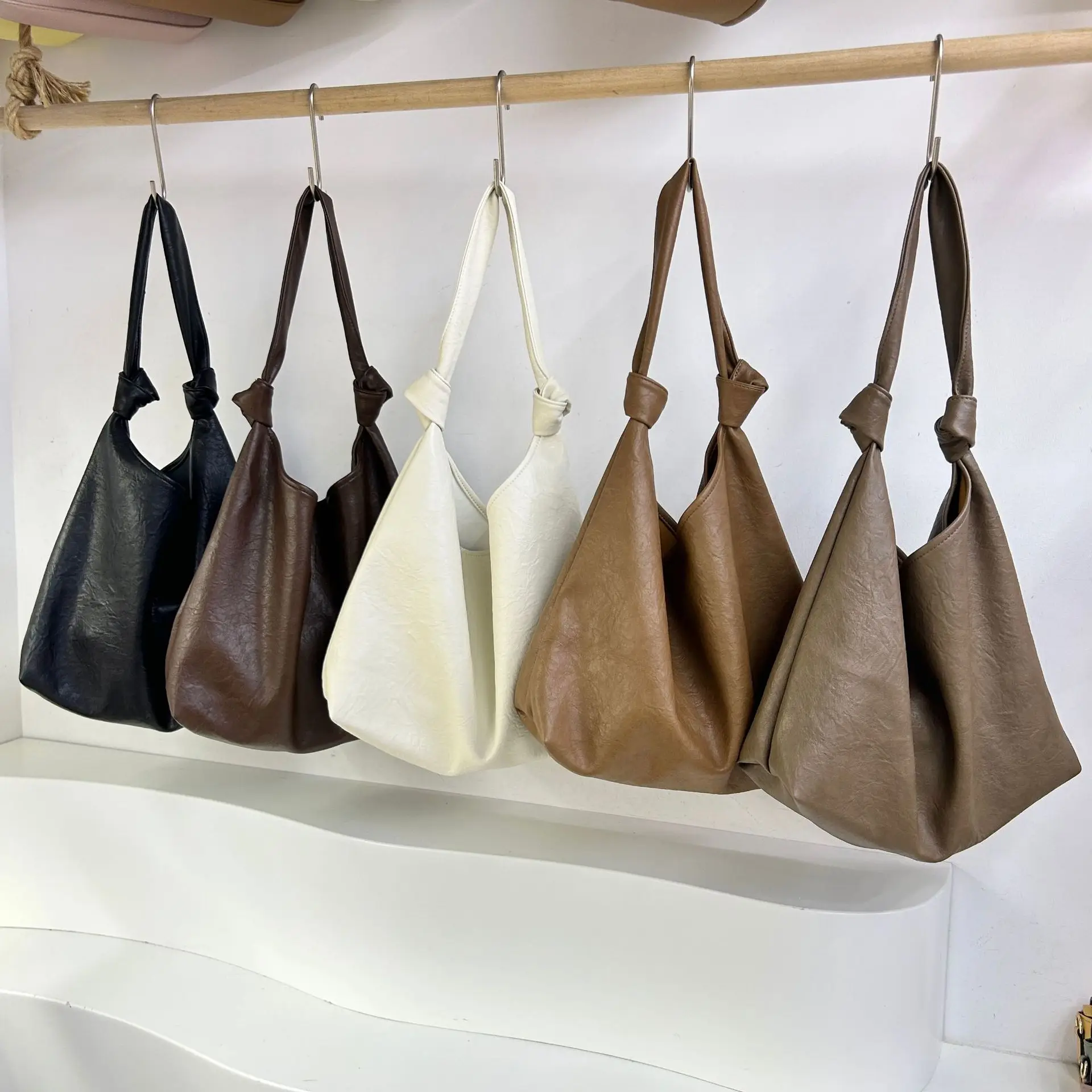 Stylish Solid Color Shoulder Bag Large Capacity Shopping Bag Commuter Tote Bag Versatile Casual Armpit Purses And Handbags