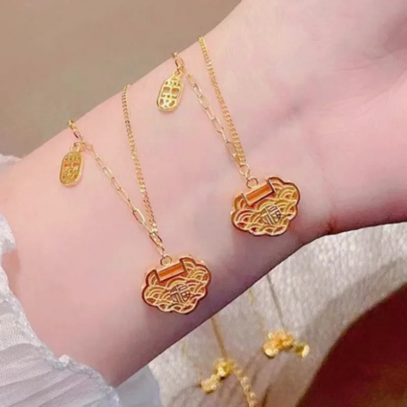 Classical Chinese Style Auspicious Cloud Blessing Lock Safety Lock Pendant Necklace Women's Sand Gold Temperament Set Chain