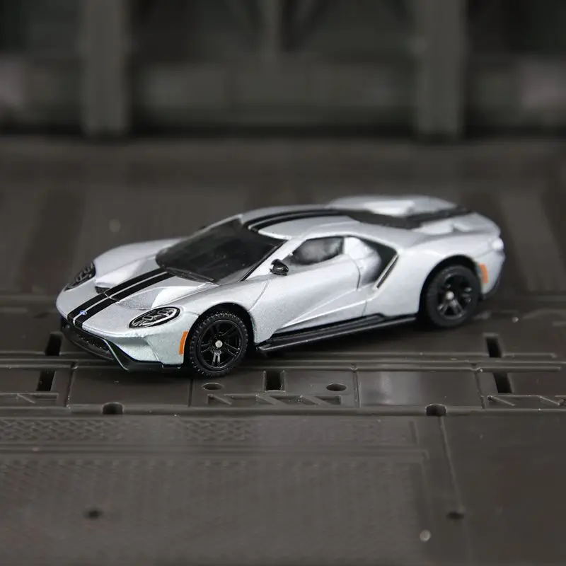 

CCA 1:64 Ford GT 2017, амортизирующий сплав, маленькая масштабная мини-игрушка, подходящая для коллекции и может подарить в подарок