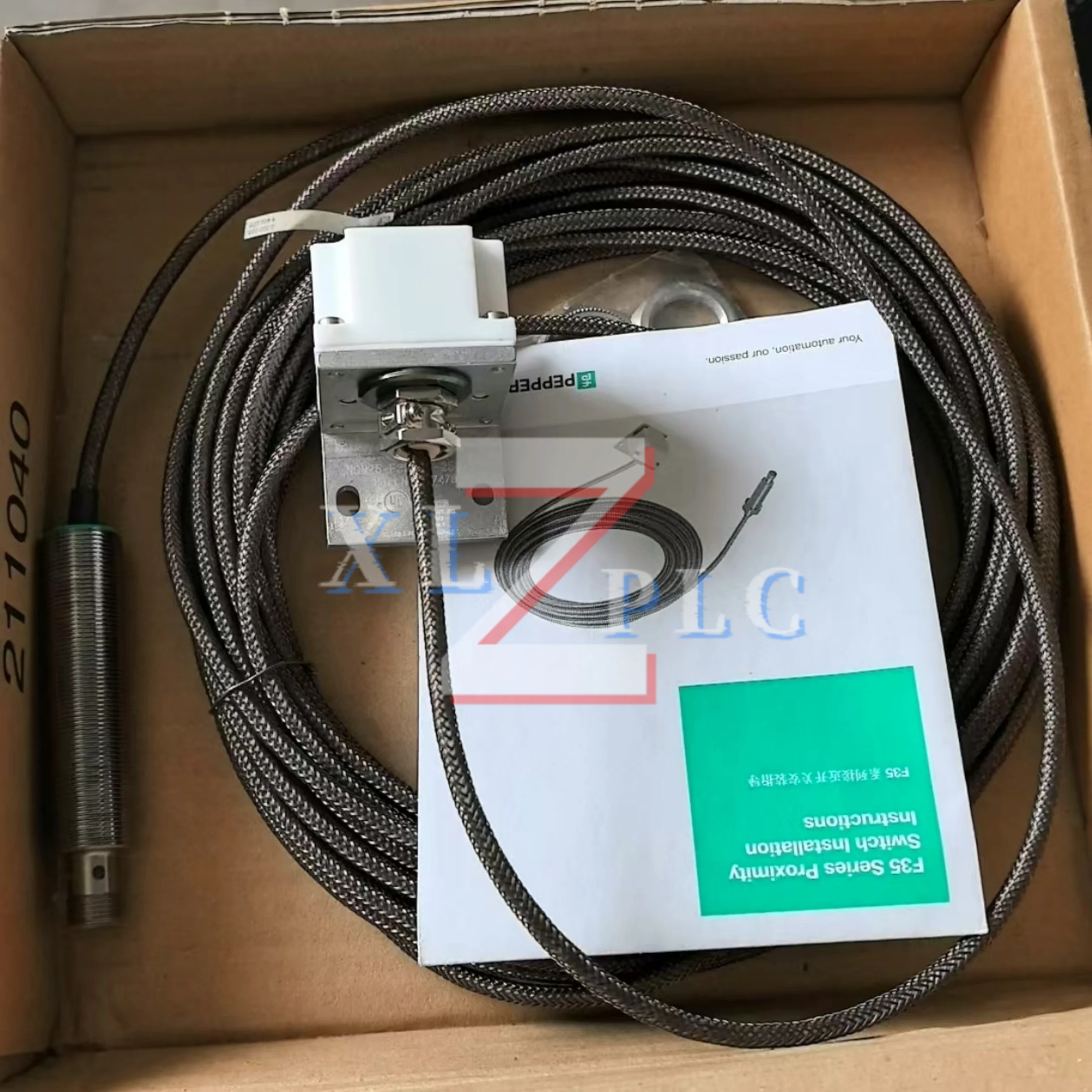 新しい箱入り NCN25-F35-A2-250-V1 NCN8-18GM40-NO-V1 誘導センサー