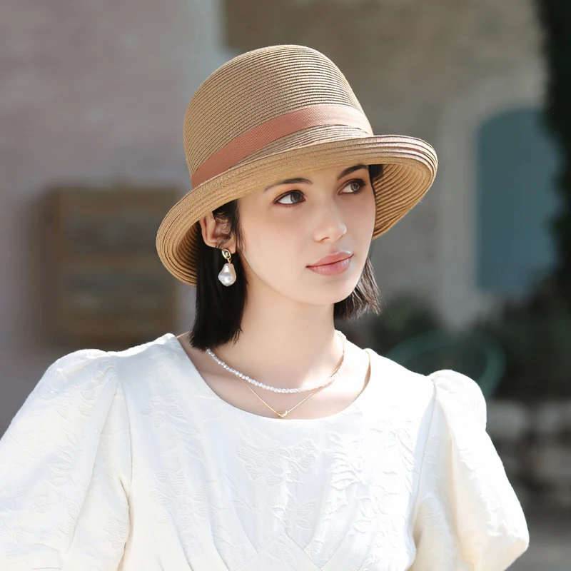 Spring and autumn hats are versatile for children, with raised edges and straw hats for summer sun protection. Straw woven hats