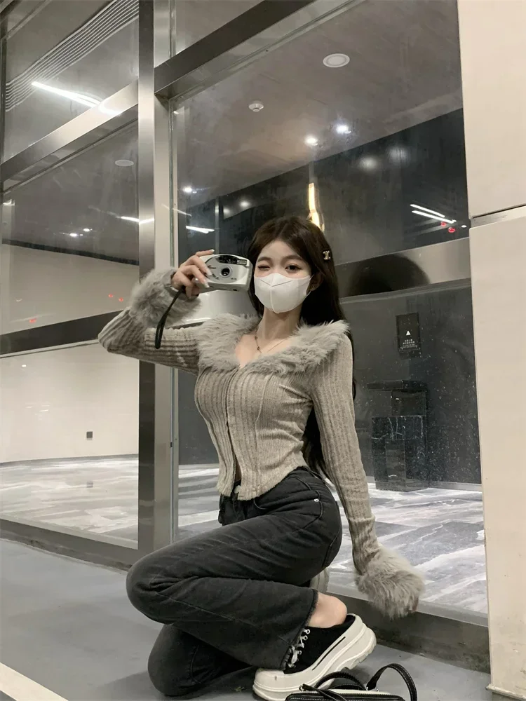 Cardigan court gris avec col en fourrure irrégulier, manches col en V, pull Sexy, hauts Pull, veste tricotée Chic rétro Y2k Zip, nouvelle collection