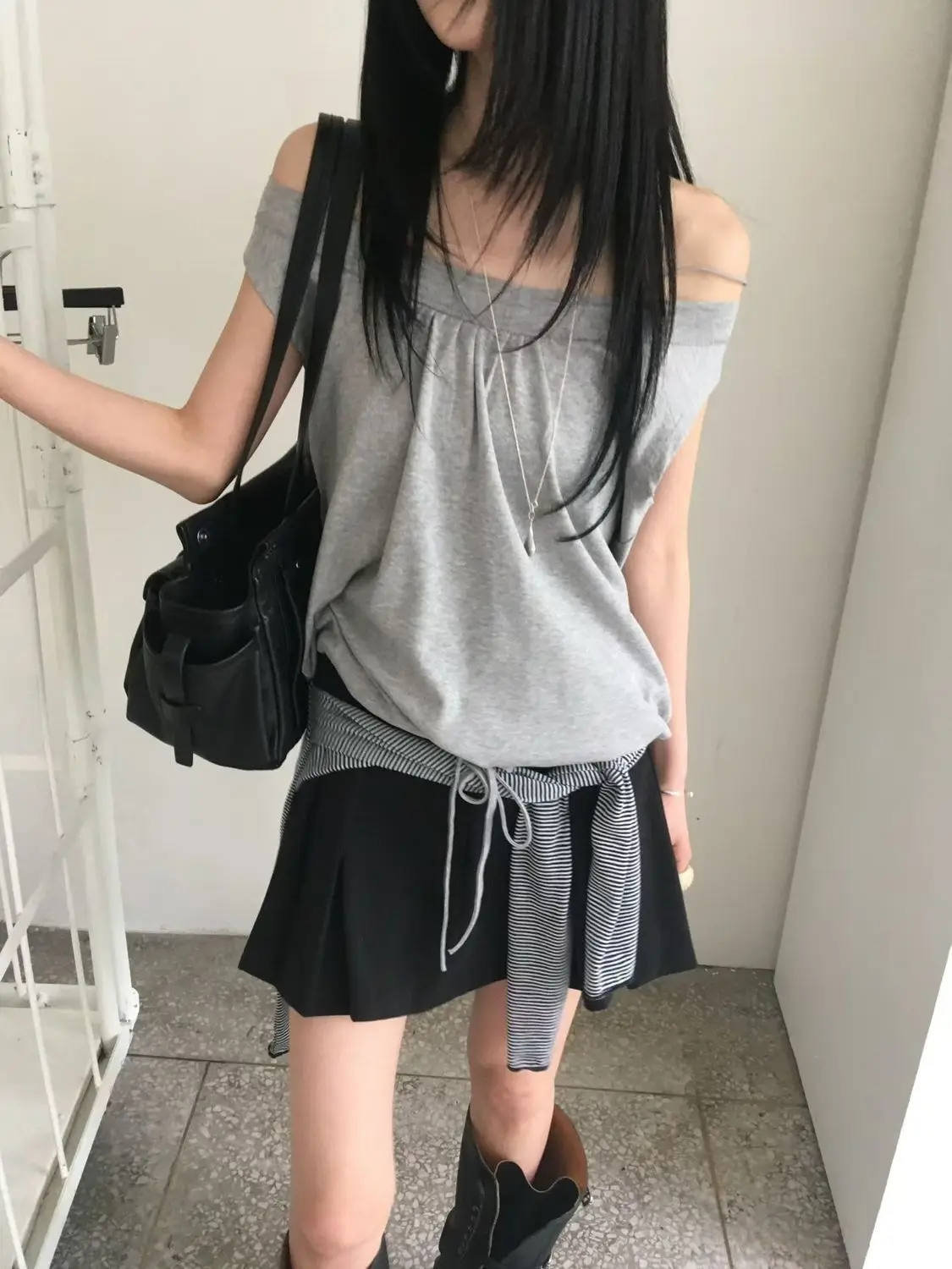 Summer 2026 Korean Style Lazy Pure Color Drawstring Sleeveless T-Shirt Large round Neck Can Show Shoulder Vest Women Casual Wear