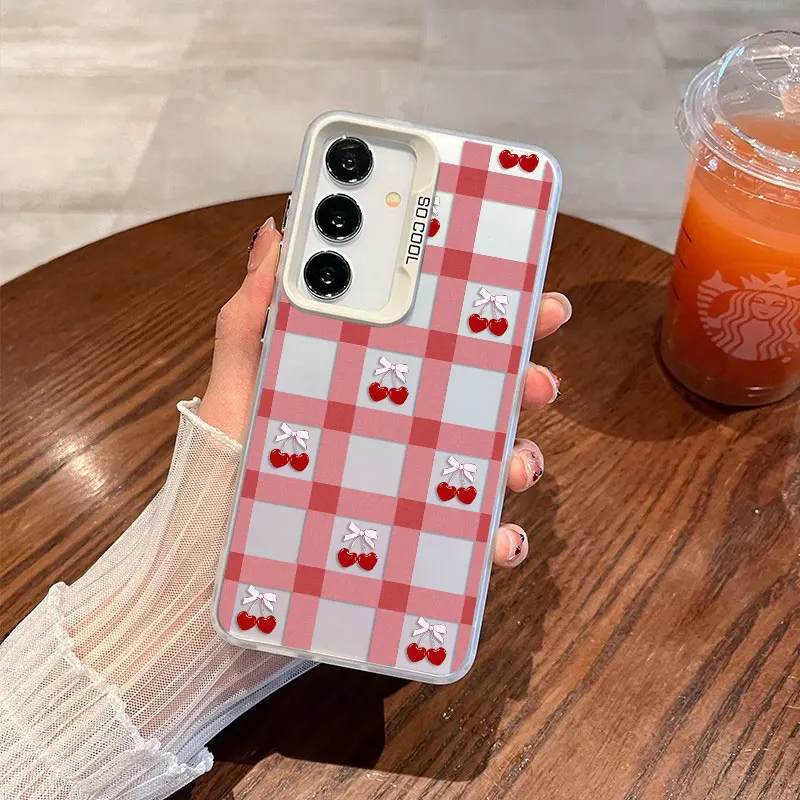 For Samsung Galaxy S24 S23 Ultra Plus FE S25 S22 Ultra Plus S21 FE Laser Phone Case Cute Fashion Girl Cherry Grid Pattern Covers