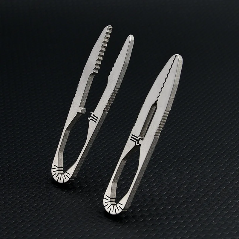 Titan-Legierung Mini-Pinzette, Spitze Augenbrauenpinzette, Tragbarer Schlüsselanhänger, Outdoor EDC Kleines Werkzeug – Detail 3