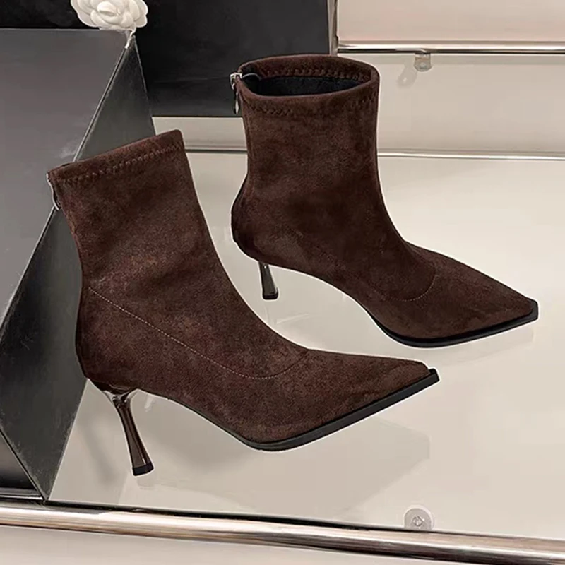 

Женские ботильоны на высоком каблуке, замшевая модная роскошная обувь, женские туфли-лодочки с острым носком, 2025 г., сексуальные дизайнерские элегантные короткие сапоги Mujer