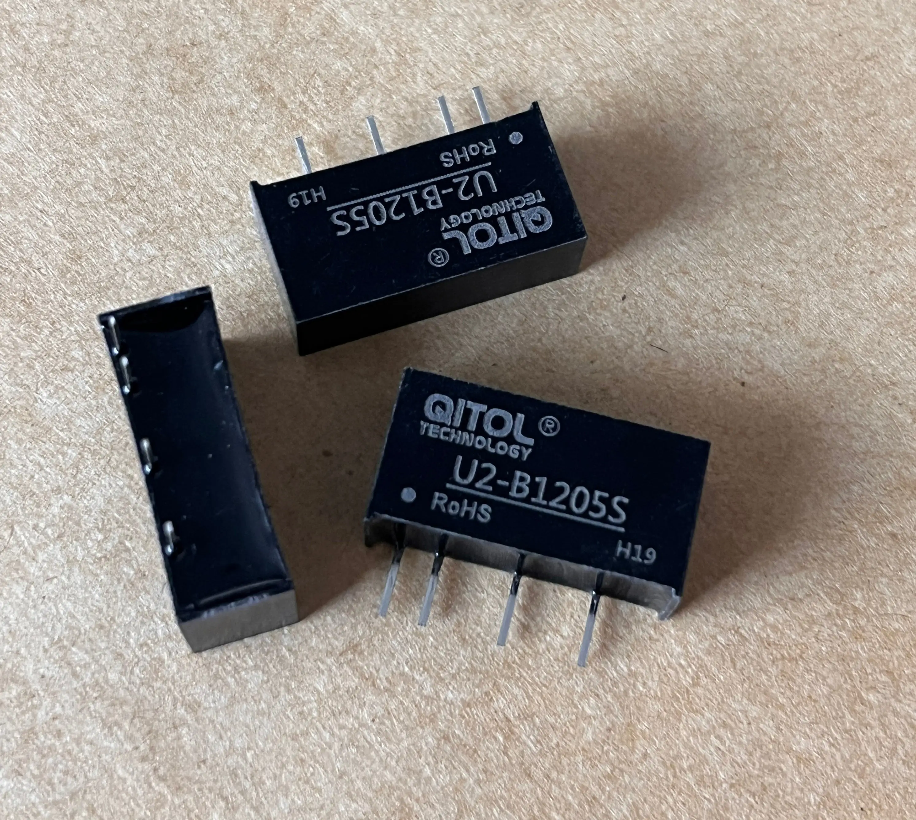 CONVERTIDOR DE ALIMENTACIÓN DC-DC 2W U2-B1205S B1205S-2WR3 Fuente de conmutación Componentes activos reductores