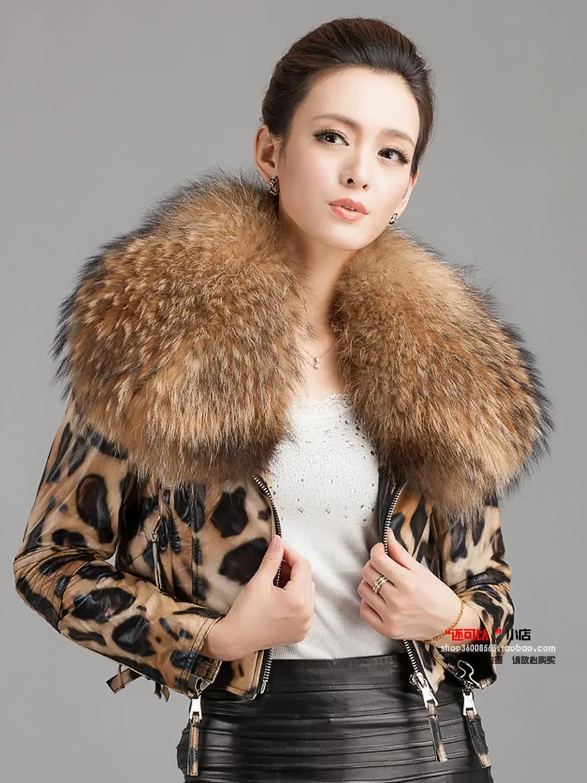 Genuine Sheepskin Leather Jacket for Women Real Leather Coat with Ultra Large Raccoon Fur Collar Fashion Streetwear Winter New