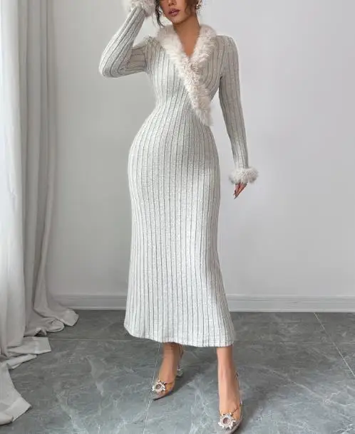 

2025 Elegant Solid Color Long Sleeved Hip Hugging Dress for Autumn and Winter, Women's Fringed Design, V-Neck Slim Knit Dress