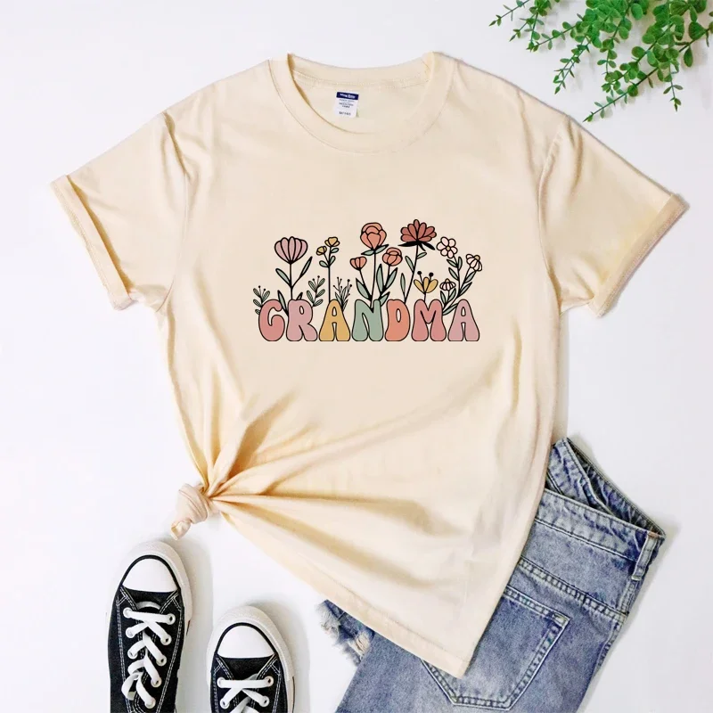 Retro Grandma Floral T-shirt Boho Wildflower Best Grammy Gift Tshirt Camiseta Cute Grandma Life Appreciation Tee Shirt Top