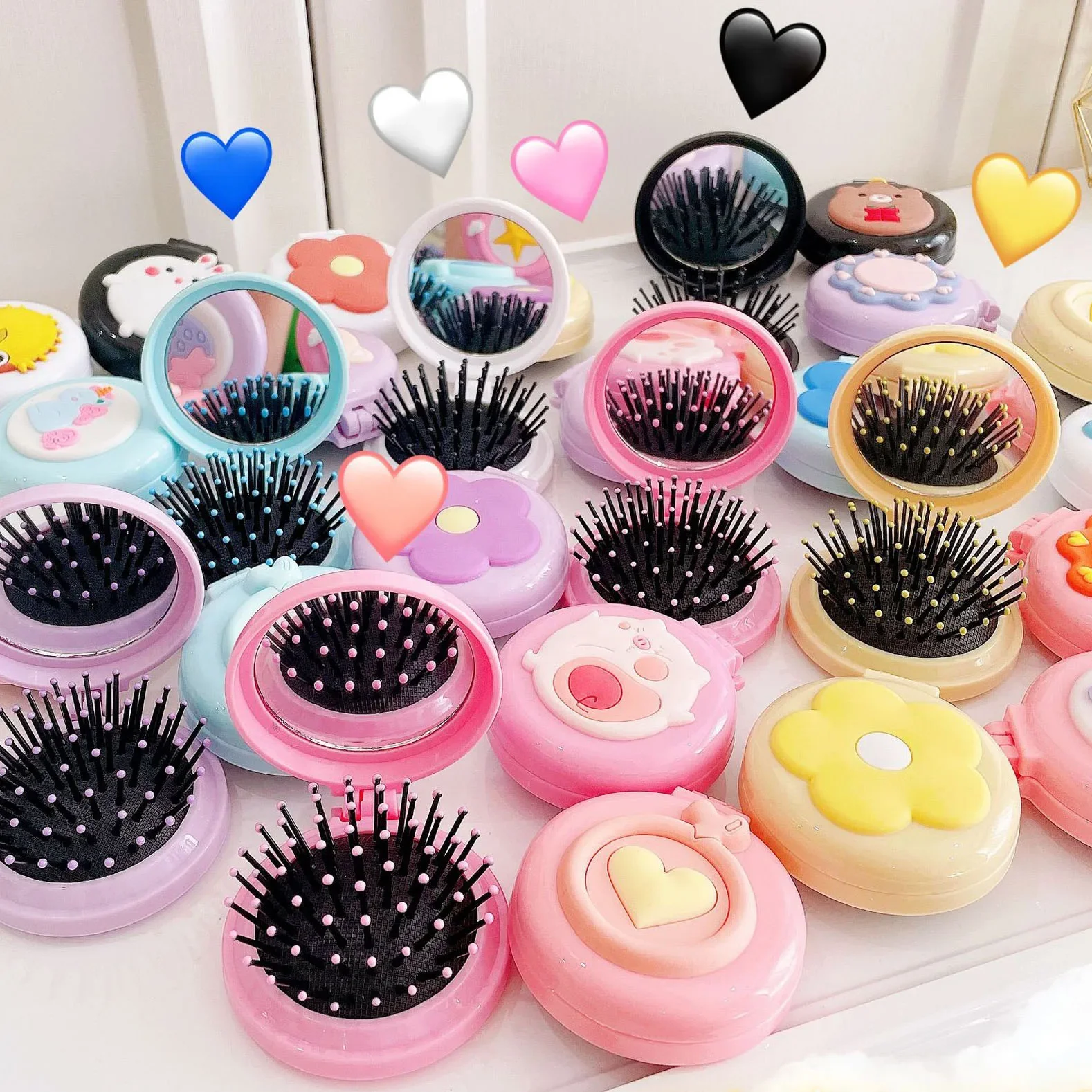 

Детская складная массажная расческа с милым мультяшным животным и зеркалом для макияжа, портативная пластиковая щетка для волос для девочек, для путешествий