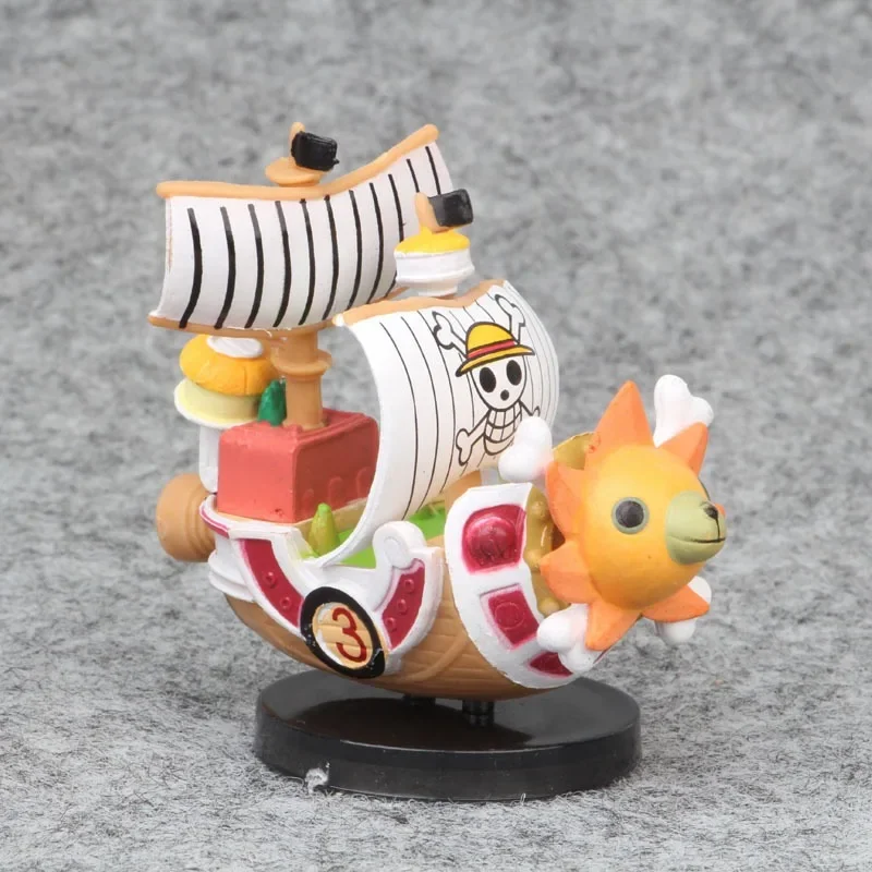 Figura Navio Pirata Anime, Mil Ensolarados, Indo Alegre, Barco da Marinha, Modelo Colecionável, Estátua de PVC, Ornamentos, Presente Infantil, 7cm, 1 Pc