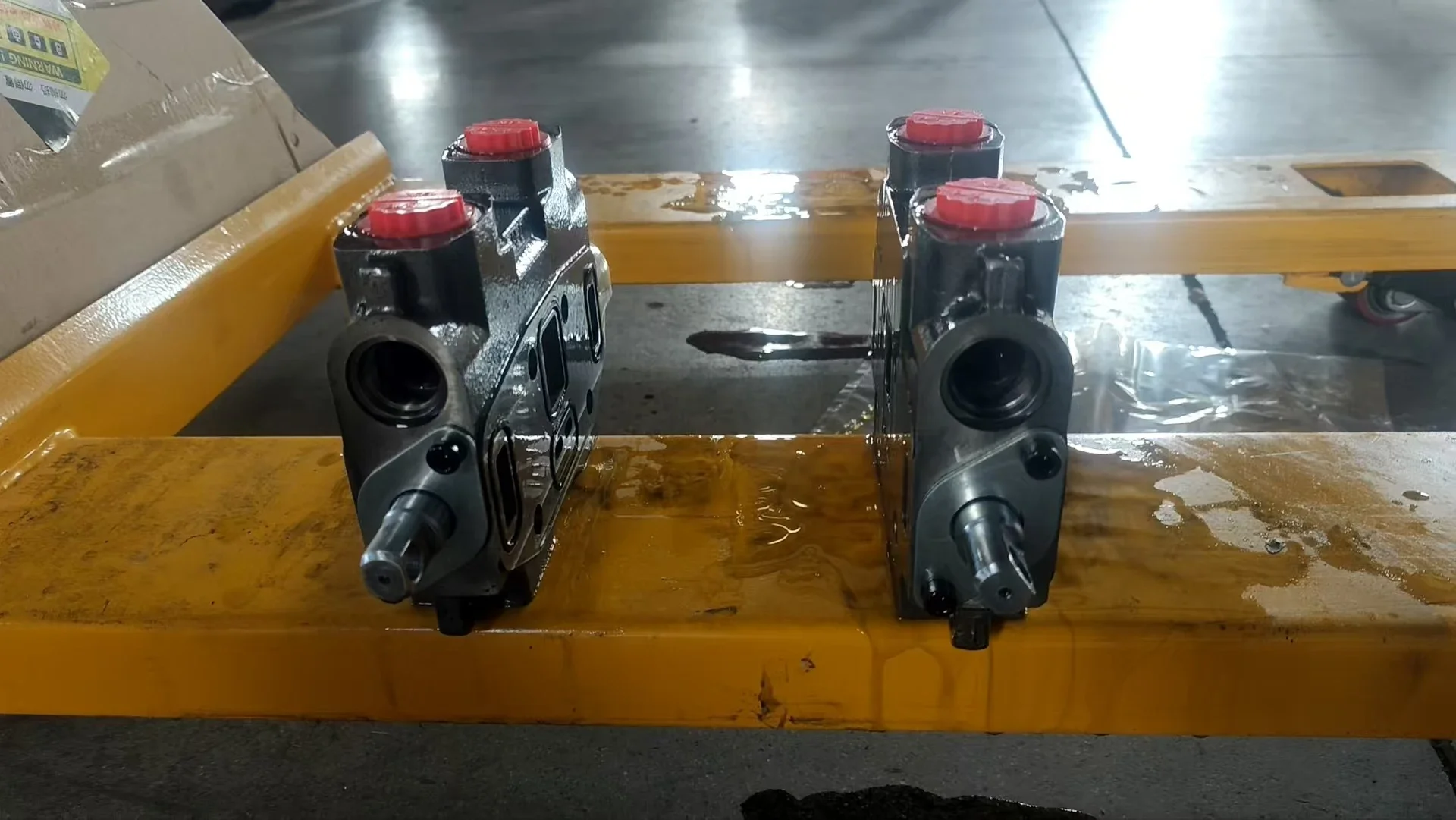 Par ker VA35  VA35-LA855  Work Section  Hydraulic Control Valve