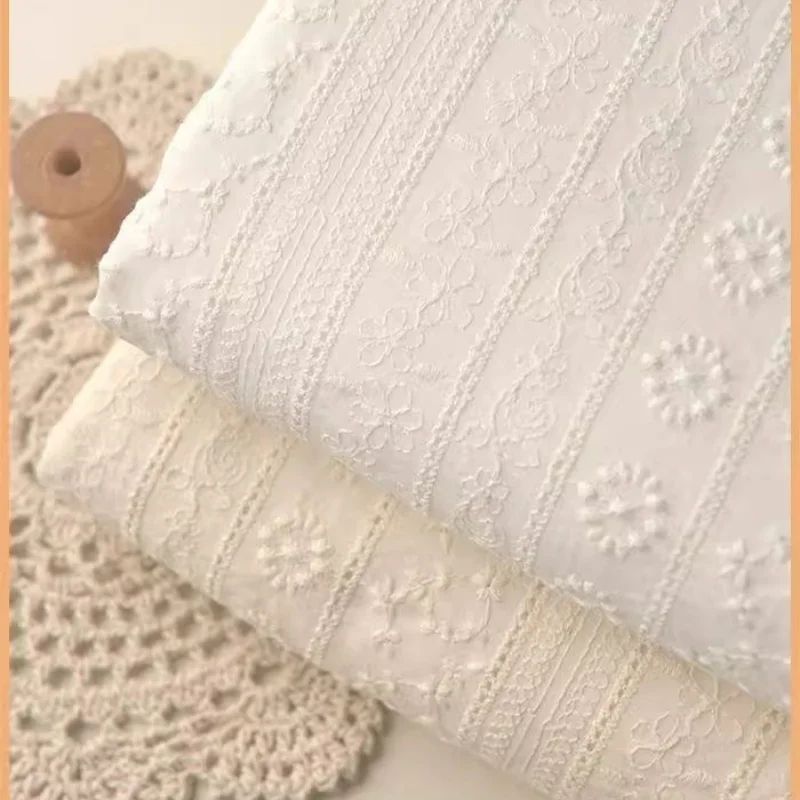 

Heavyweight embroidered open-weave striped pure cotton embroidered fabric for shirts, dresses, children's wear, etc. DIY fabric.