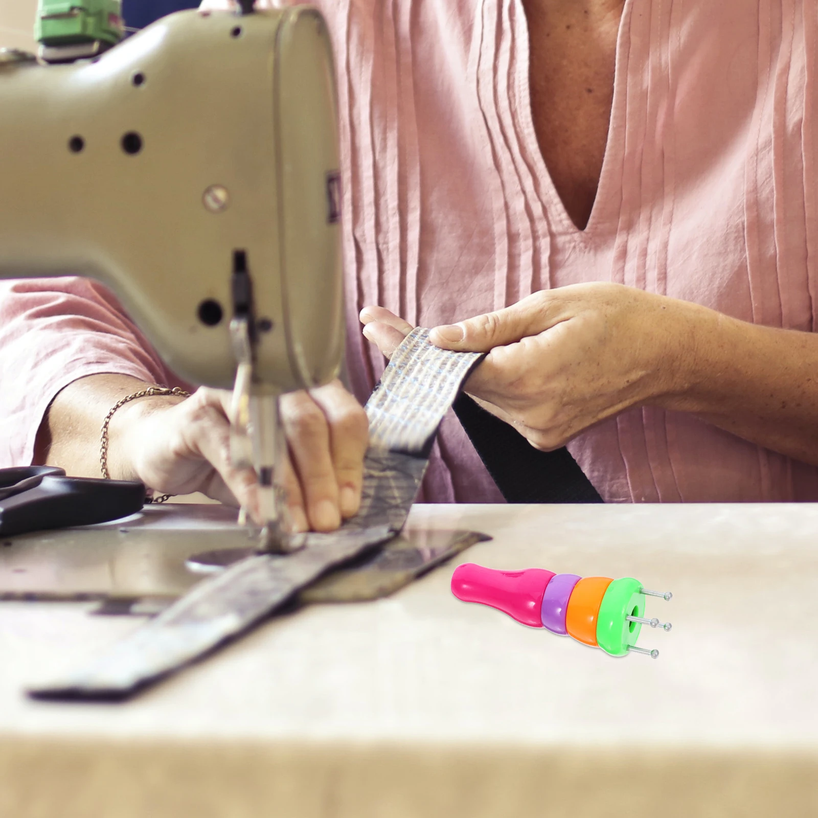 

2pcs Plastic Knitting Machine Lightweight Diy Weaving Tool For Wool Cotton Yarn Craft Knit Rope Knitter Sweater Stitch Needle