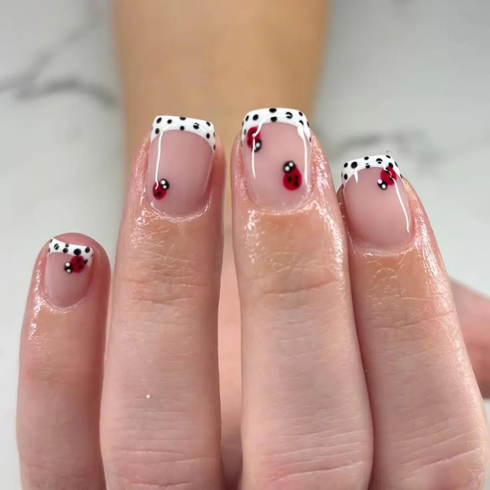 New super cute seven-star ladybug manicure, cute magic at fingertips 24 pieces wear manicure