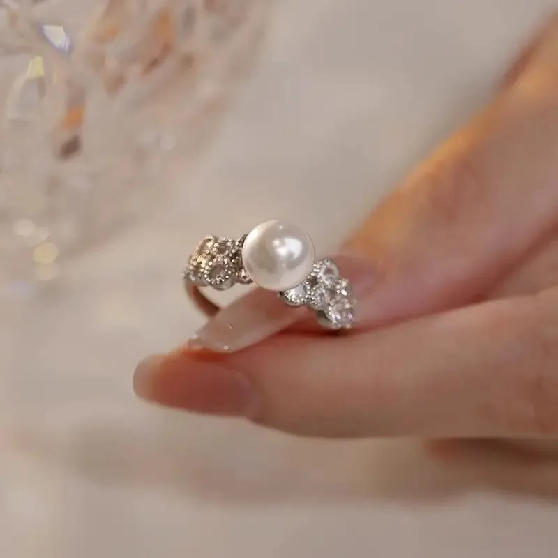 Anillo de perlas de imitación de circón brillante de lujo para mujer, diseño de nicho, anillos abiertos ajustables de Color plateado, regalos de joyería de moda para fiesta