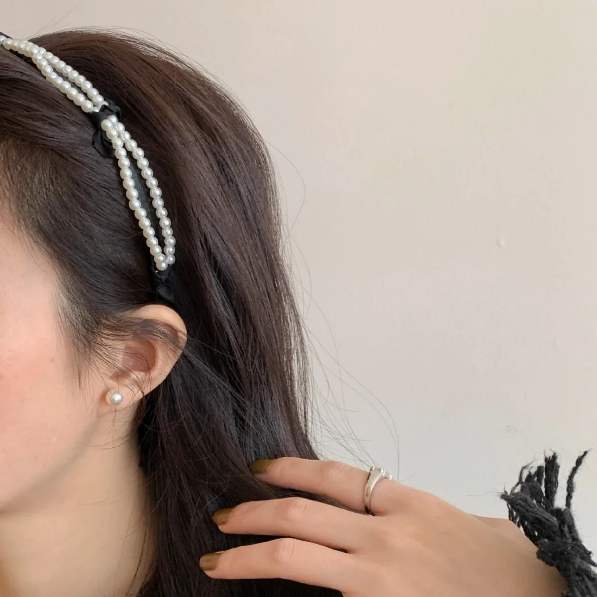 

Velvet Headband Black Tweed Style Vintage Pearl Bow Premium Hair Accessory for Women Daily Elegant Palace