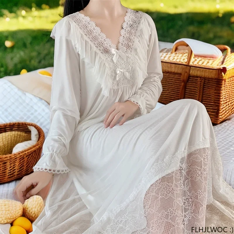 2024 Autumn Luxurious White Lace Nightgowns Palace Style Elegant comfortable Nightdress Beauty Romantic Dress Pajamas Sleepwear