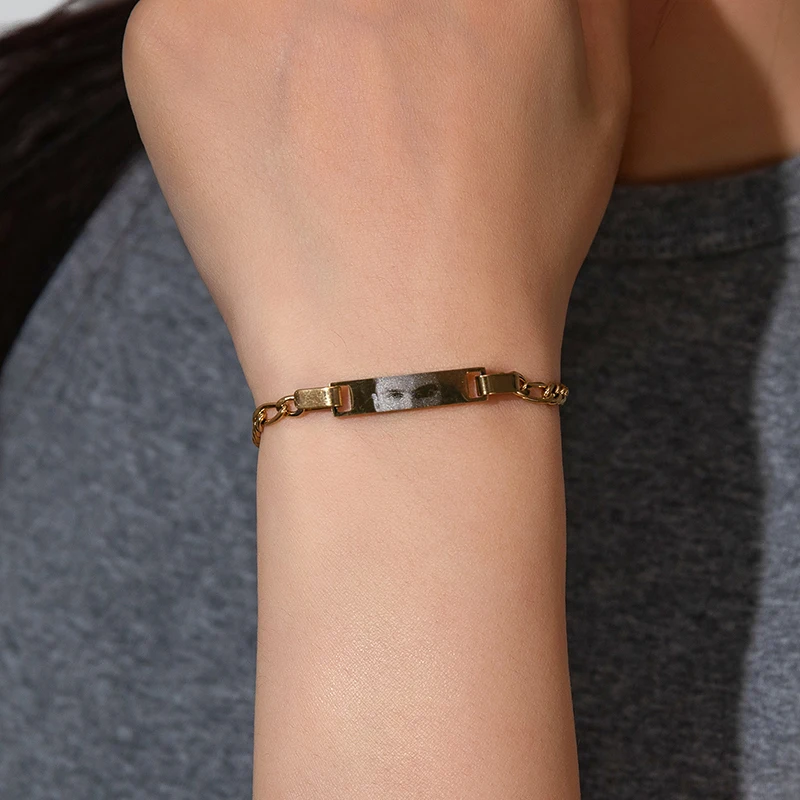 Goxijite Personalized Eyes Photo Bracele For Women Men Stainless Steel Engraved Eye Name Bracelets Creative Jewelry Party Gifts