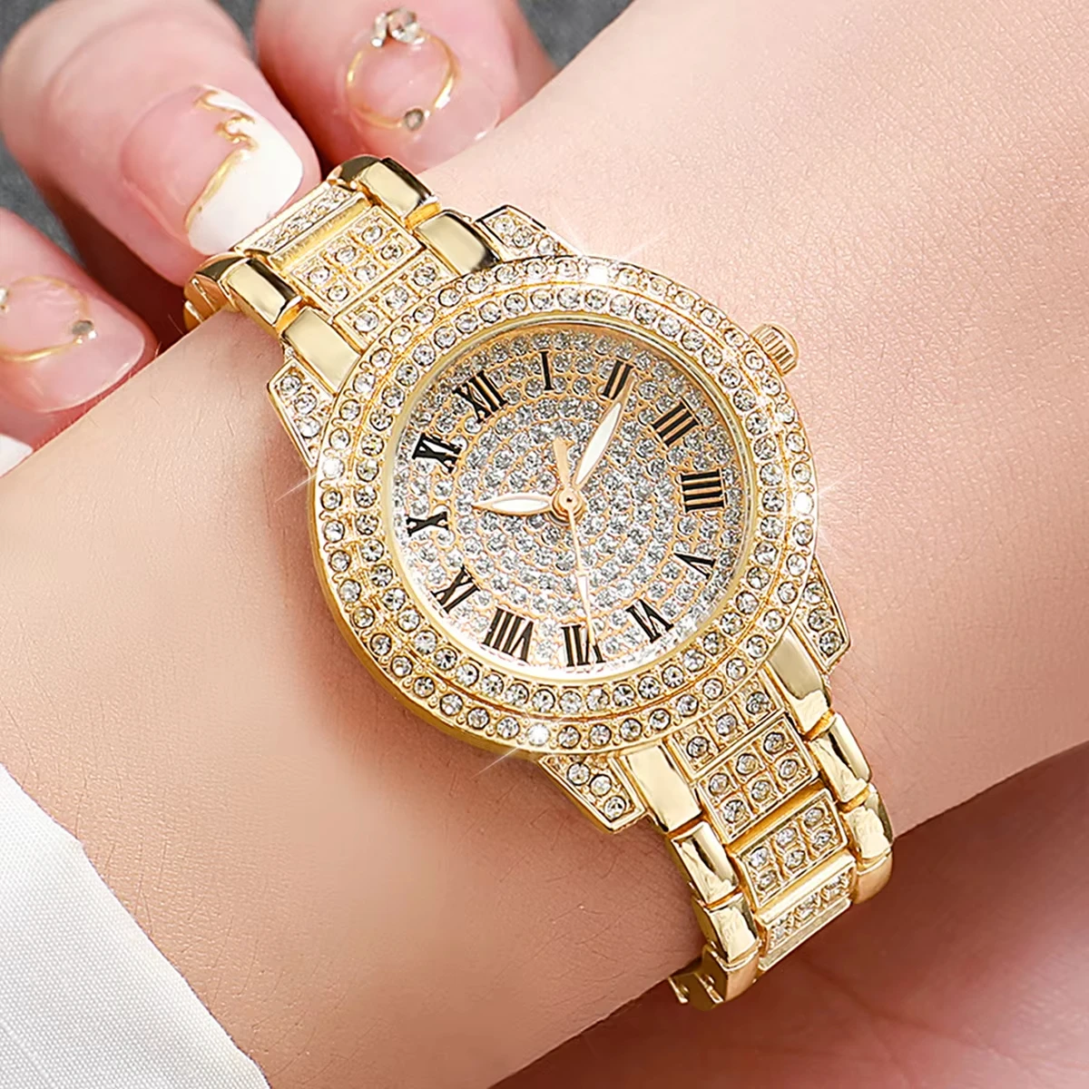Elegant Women's Sparkling Rose Golden-Adorned Quartz Watch | Roman Numeral Dial, Analog Wristwatch for Everyday Occasions