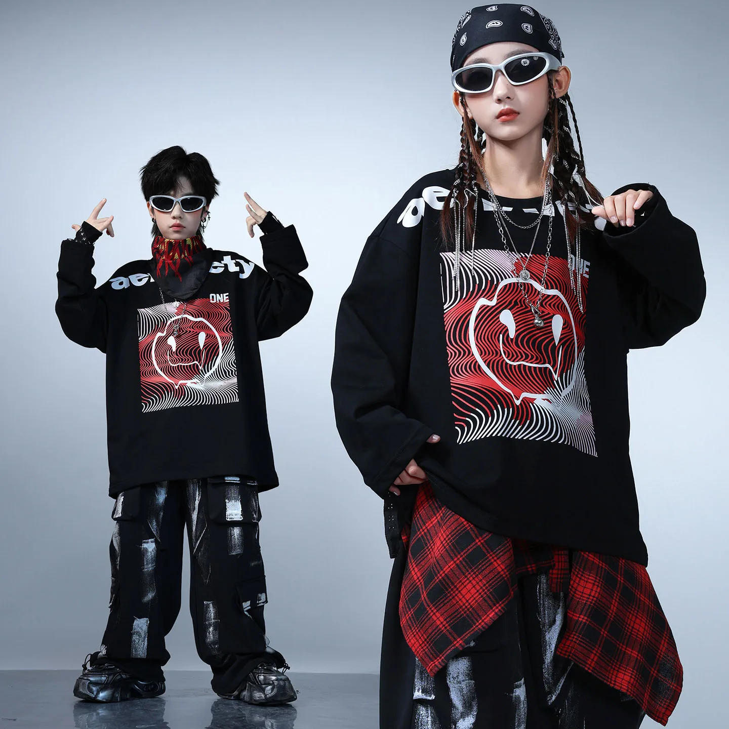 Dziecięca odzież Kpop Hip Hop Bluza z nadrukiem róży Czarne spodnie cargo z wieloma kieszeniami dla dziewczynki i chłopca Strój do tańca ulicznego