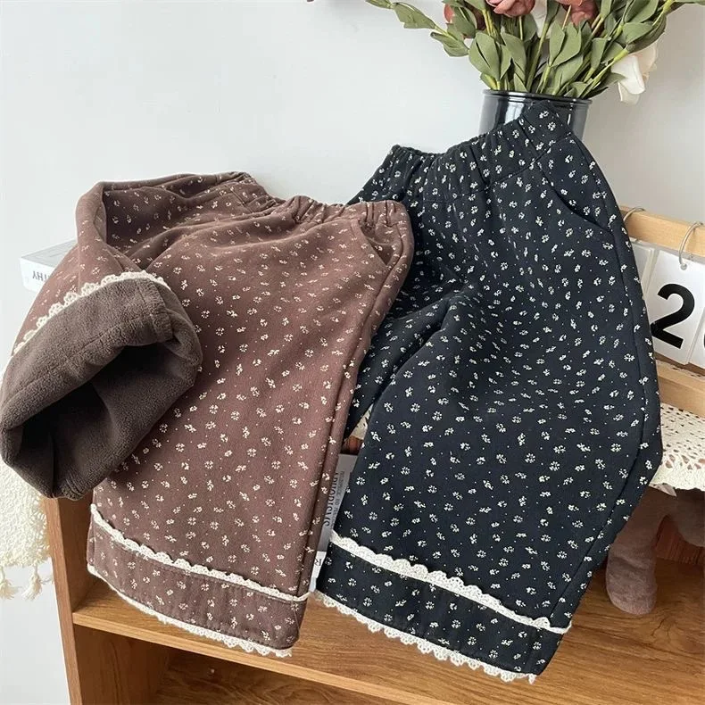 Fall Winter Forest Childrens Wear Girls Small Floral Fleece Straight Pants Stylish Baby Fleece Thick Wide Leg Pants Kids