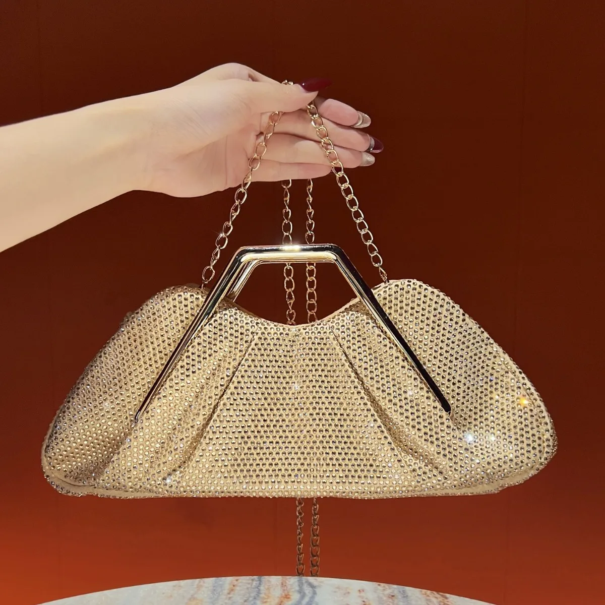 New women's pleated handbag full diamond chain messenger bag premium luxury clutch bag rhinestone dinner bag