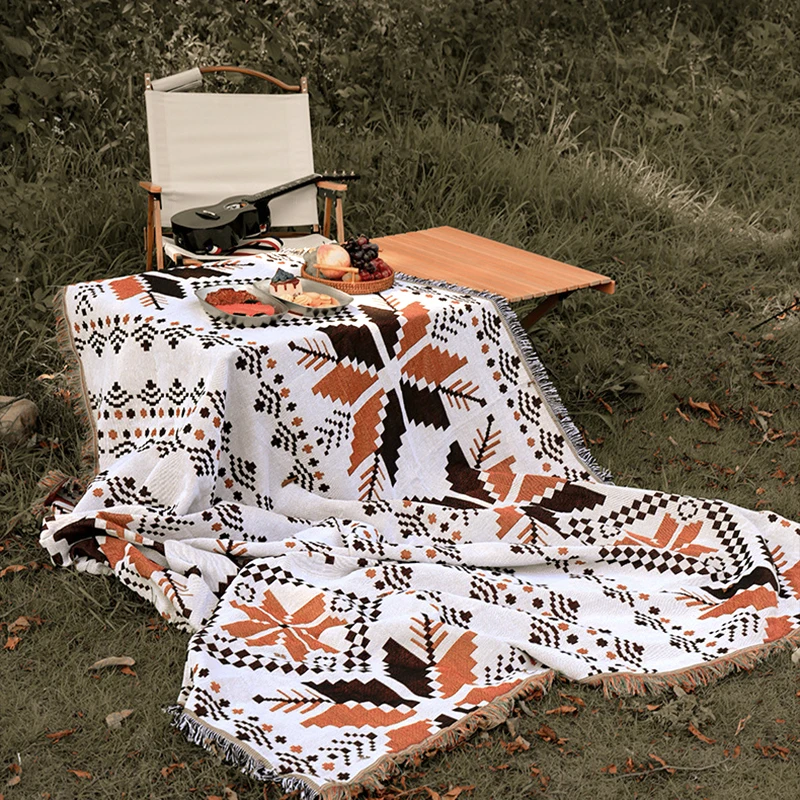 

Ethnic Bohemian Picnic Blanket with Tassel Throw Sofa Blankets for Bed Cover Outdoor Camping Mat Sofa Travel Rugs Home Decor 담요