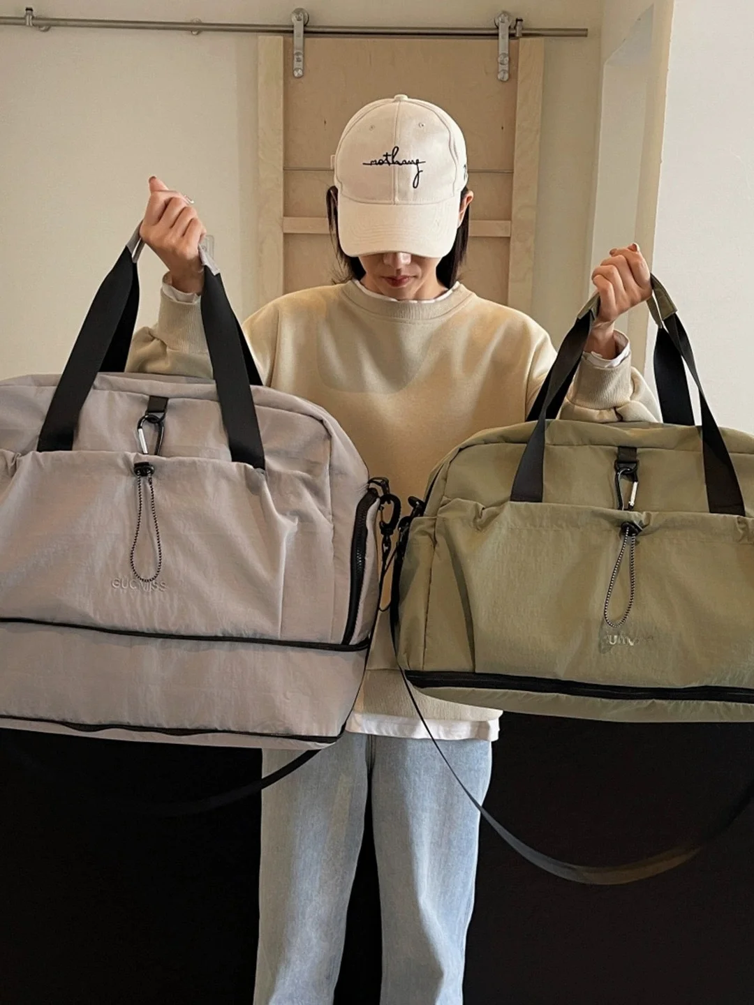 large-capacity-travel-fitness-bag-lightweight-men-women-universal-wet-and-dry-separation-design-business-handbag-oxford-cloth