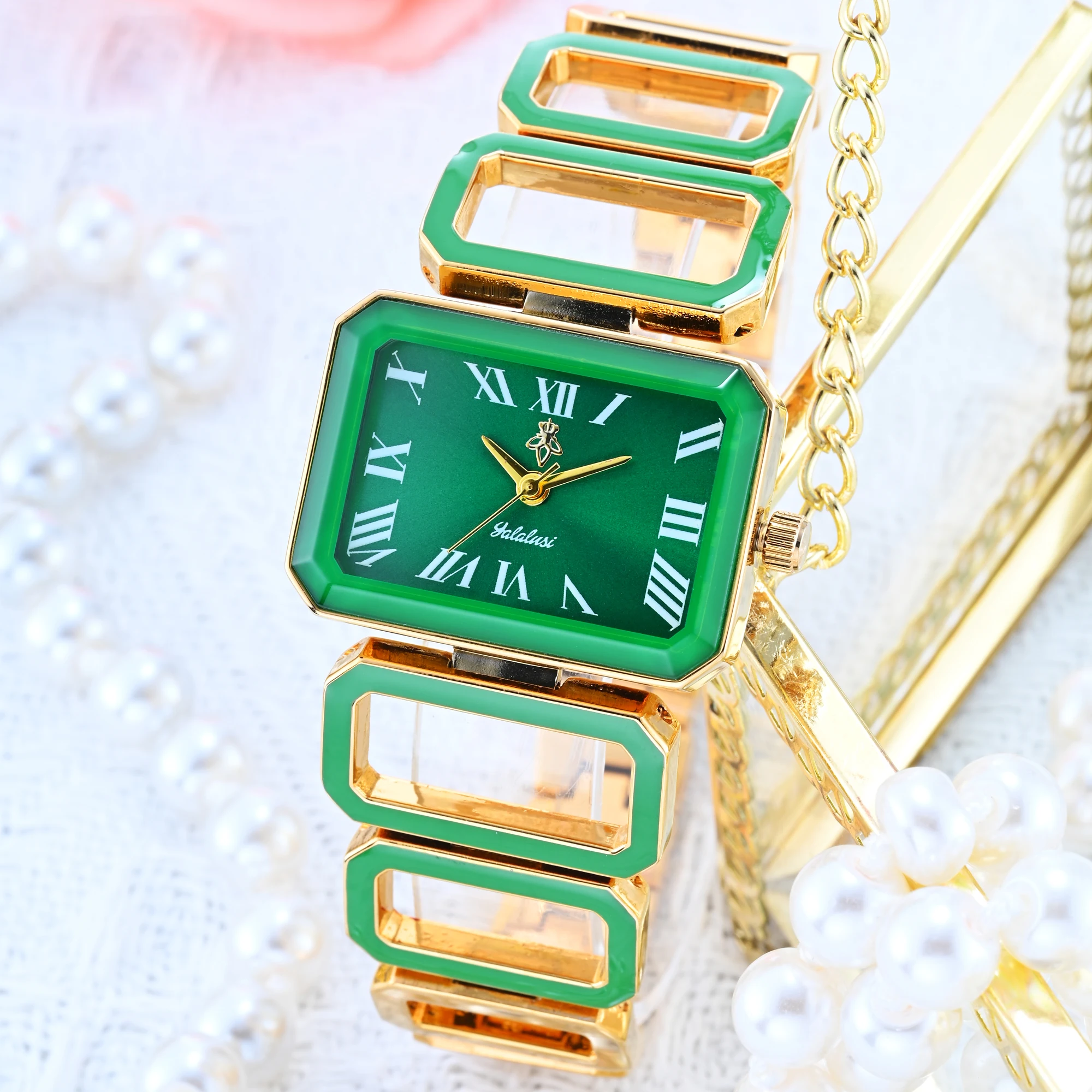 

YaLaLuSi Dazzling Gold-Plated Women's Quartz Watch Stylish Exquisite Skeleton Design Gift Box Perfect Gift for Women