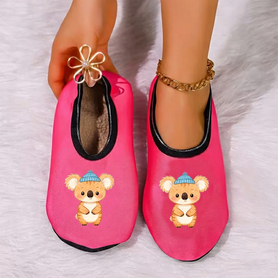 شبشب داخلي نسائي لطيف بتصميم وجه مبطن بالقطيفة وجيد التهوية، مناسب للمنزل والشاطئ واليوجا