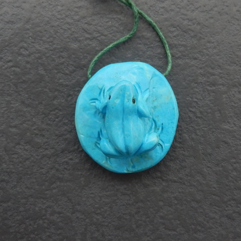 

Natural Stone Howlite Frog Pendant Beads 37x34x20mm 28.6g Carving Gemstones Jewelry Decoration Ornaments