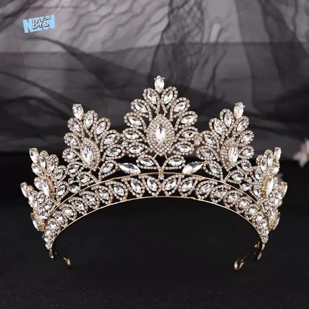 

Beautiful Luxury Baroque Queen Tiaras Sparkling Elegant Alloy Princess Crown European Style Shiny Women Hair Hoop Themed Parties