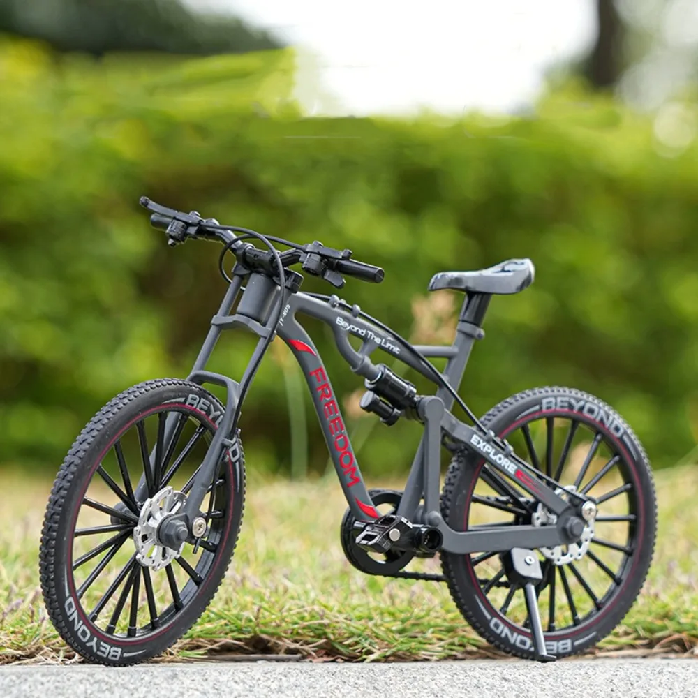

1:8 Scale Mini Bicycle Model Racing Metal Ornament Mountain Bike Toy Miniature Diecast Road BMX Bike Model Collection