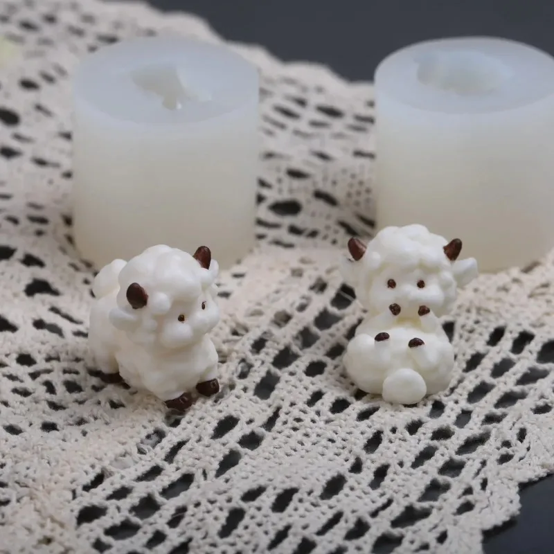 Cute Small Creative Silicone Molds Sheep Gypsum Arrangement Mold Baking DIY Fragrance Candle Cartoon Home Decoration Accessory