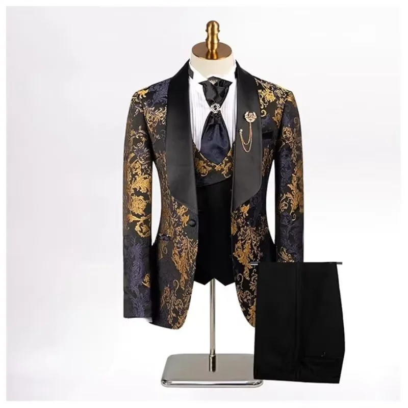 

Men's 3-Piece Jacquard Wedding Suit | Stand Collar Double Breasted Tuxedo Set (Jacket+Vest+Pants) for Groom Red Carpet Events
