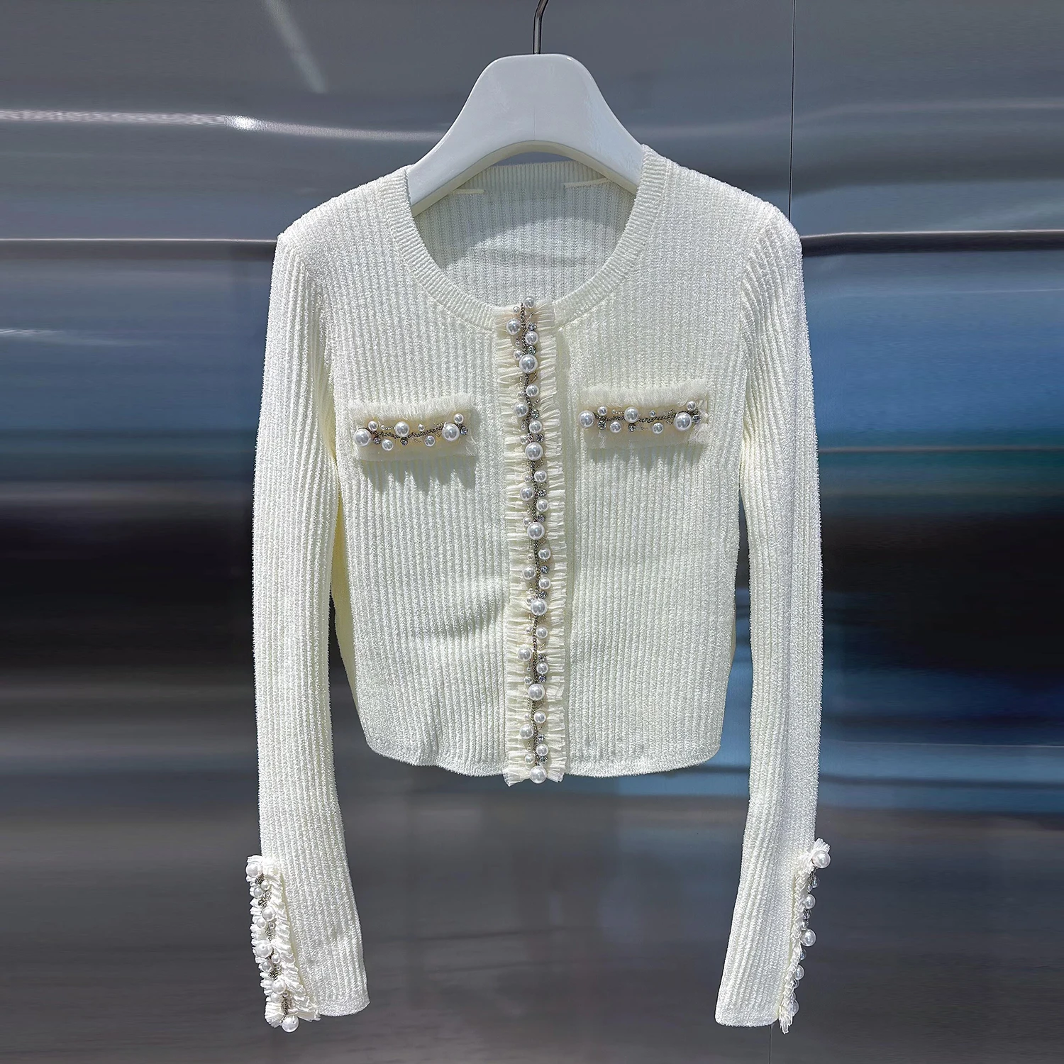 

Тяжелый облегающий вязаный открытый кардиган с жемчугом, роскошный женский модный осенний новый маленький ароматный кардиган...