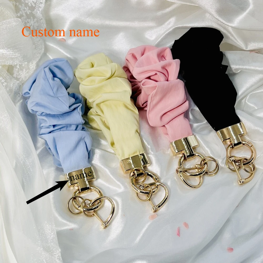 

Stainless Steel Metal Keyring Fashion Luxury New Custom Intestine Ring Handstrap Keychain Multi Functional Fabric Elastic