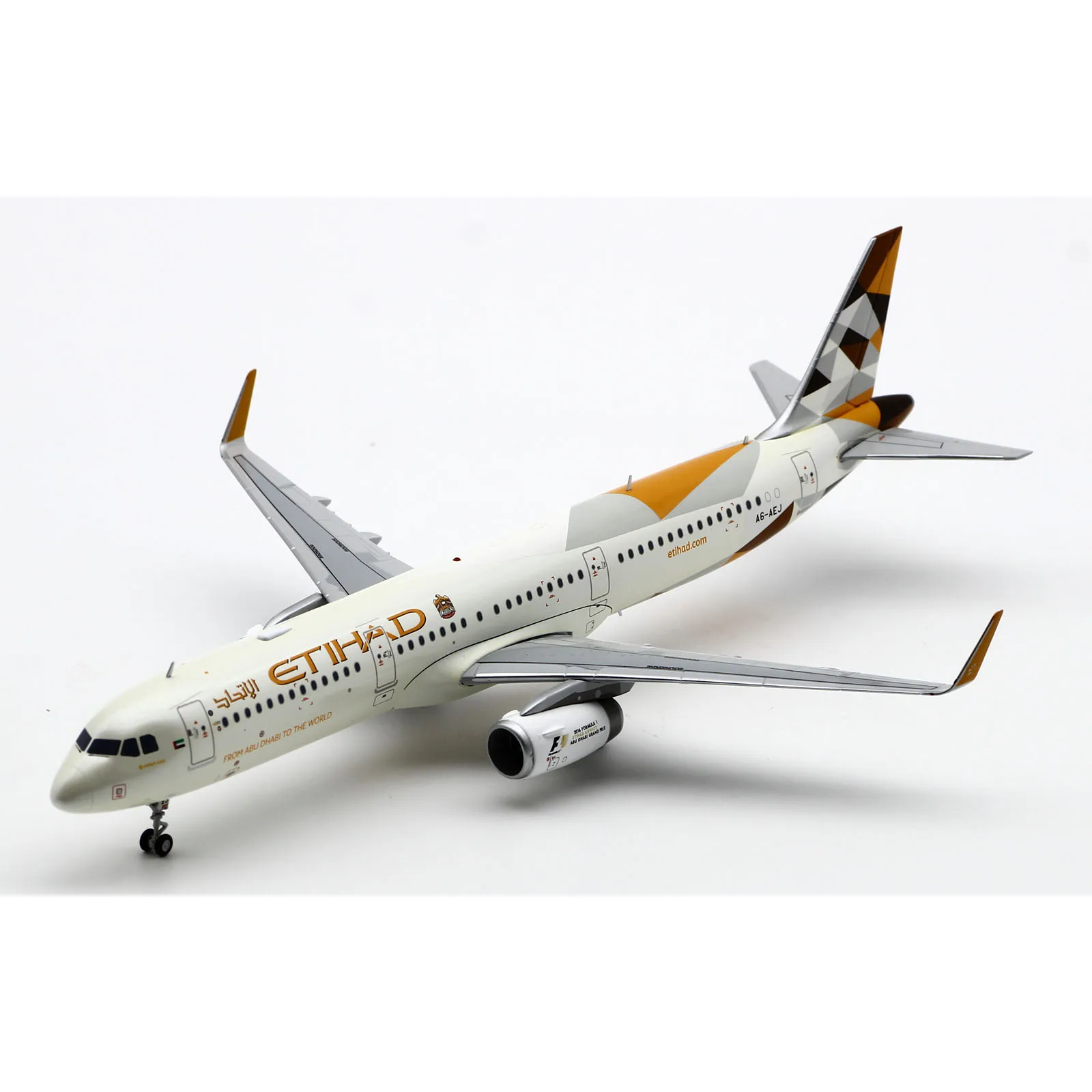 LH2402 Alloy Collectible Plane Gift JC Wings 1:200 Etihad Airways Airbus A321 Diecast Aircraft JET Model A6-AEJ With Stand