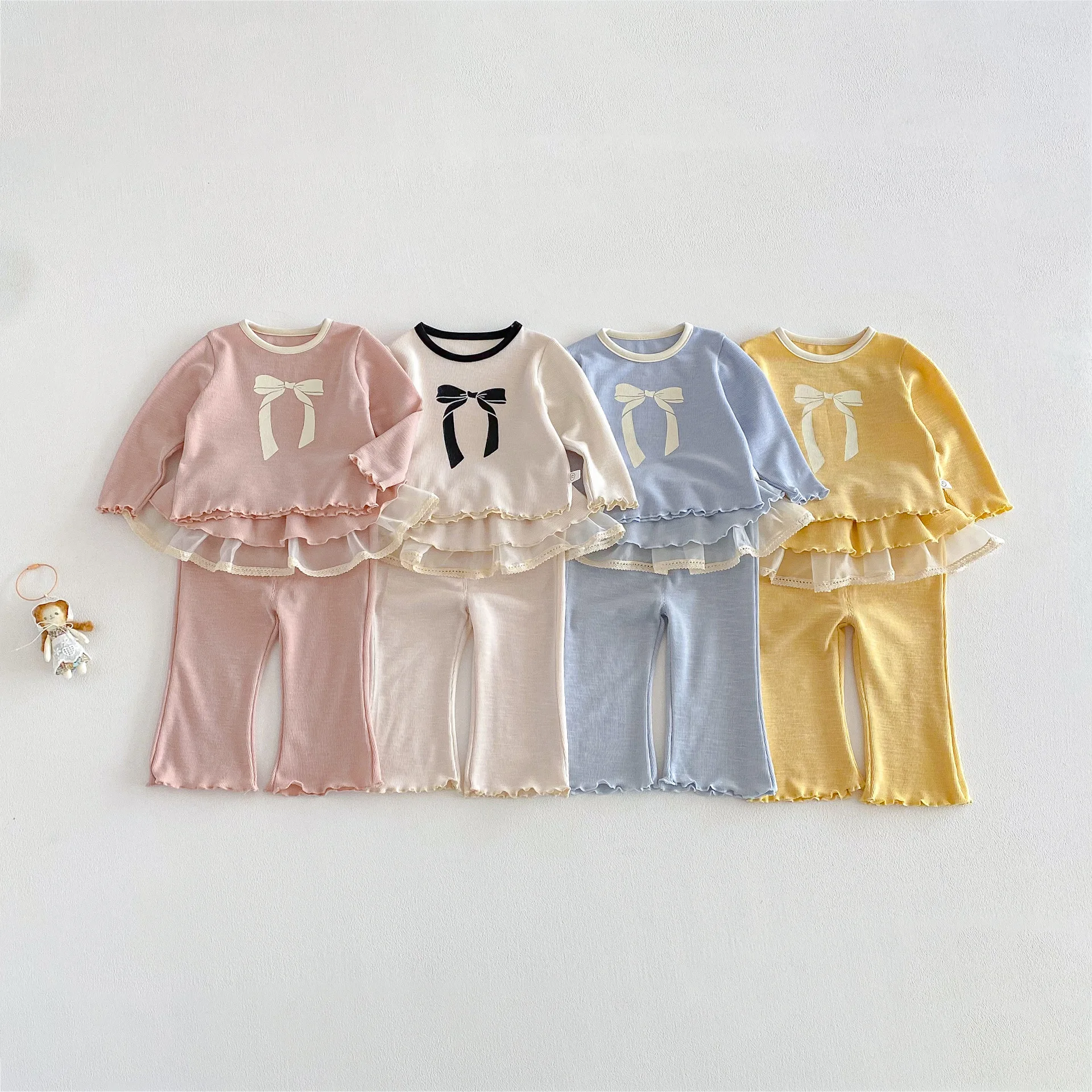 

Girls' Korean Sweet Set 2026 New Spring Baby Style Bow Top Solid Color Skirt Pants Two Piece Set