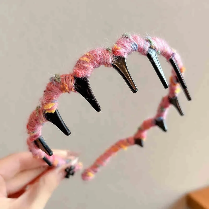 

High Cranial Wave-Patterned Toothed Comb Headband for Women, Non-Slip, Does Not Strangle the Head, Suitable for Washing Face, Hairband with a High-End Feel That Enhances Hair Volume