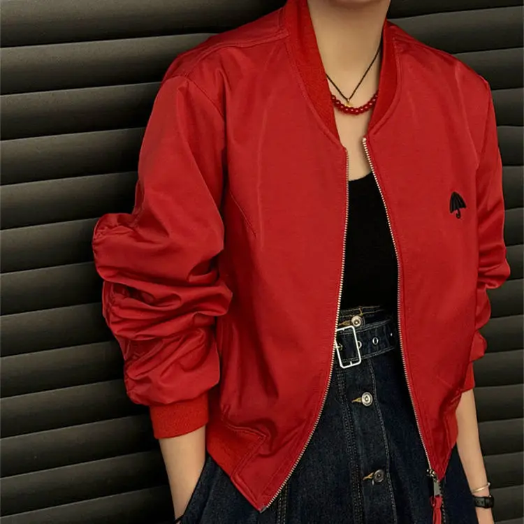 

Красная бейсбольная куртка с вышивкой в стиле ретро для женщин, весна-осень 2024, новая короткая повседневная куртка, топ