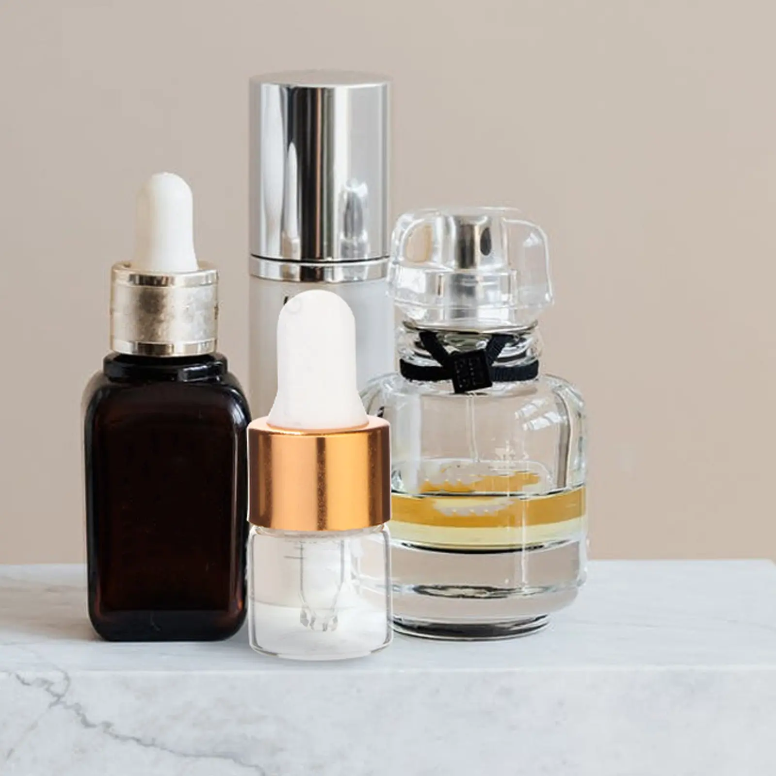 

100Pcs Essential Oil Dropper Bottles Refillable Glass Bottle 1Ml Travel Subpackaging Portable Bottles Essential Oil Bottle