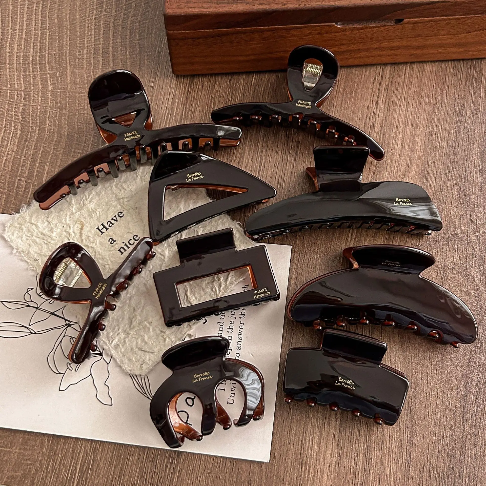 Artigli per capelli in acido acetico caffè serie caffè francese per donna Clip per squalo grande di fascia alta sul retro della testa Volume dei capelli Accesso multiplo