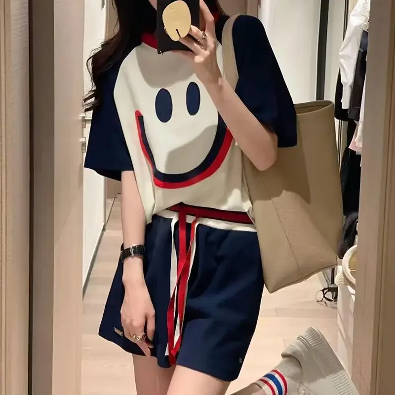 Fashionable Printing Two Piece Set Summer Casual Short Sleeve Tops Ladies Sports Pullovers Streetwear Elastic Waist Shorts 2024