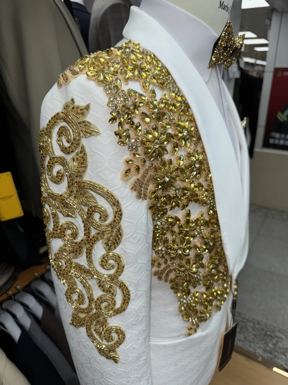 New Arrival Golden Beaded Men's Suits 3 Pieces Wedding Groom Sets Ellegant Jacquard Suit Set For Men Banquet Party Tuxedo - AliExpress 200000343 New Arrival Golden Beaded Men's Suits 3 Pieces Wedding Groom Sets Ellegant Jacquard Suit Set For Men Banquet Party Tuxedo - AliExpress 200000343